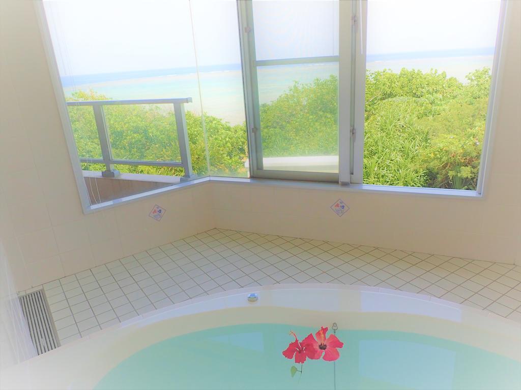 Seaside Klatch -Villa&Sauna- Ishigaki  Экстерьер фото